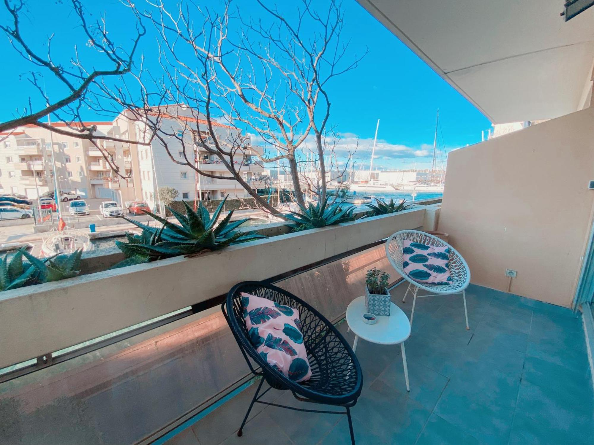 شقة Superbe T2 Au Calme Avec Balcon Sur La Marina - 10 كانيه المظهر الخارجي الصورة